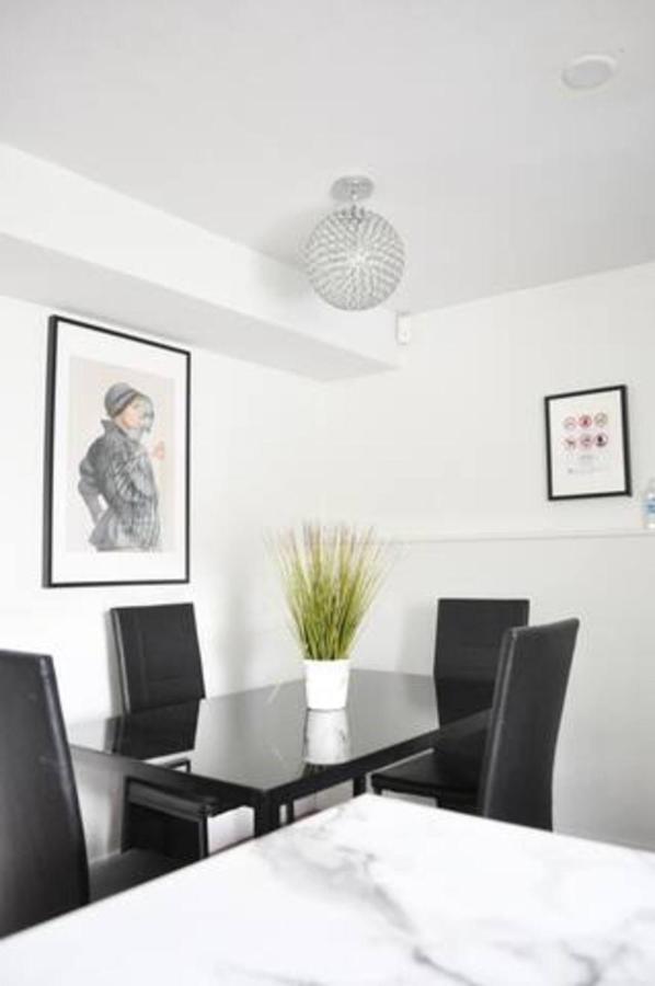 Cozy 1 Bd Suite Centrally Located North Vancouver Kültér fotó